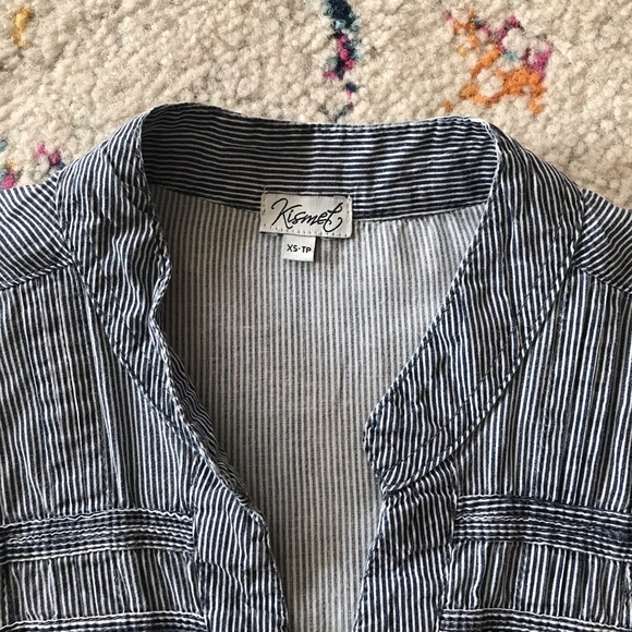 🥳 2 for $6 🥳 Kismet shirt XS (S) cotton blue stripes 3/4 sleeves w roll tab - Picture 3 of 12